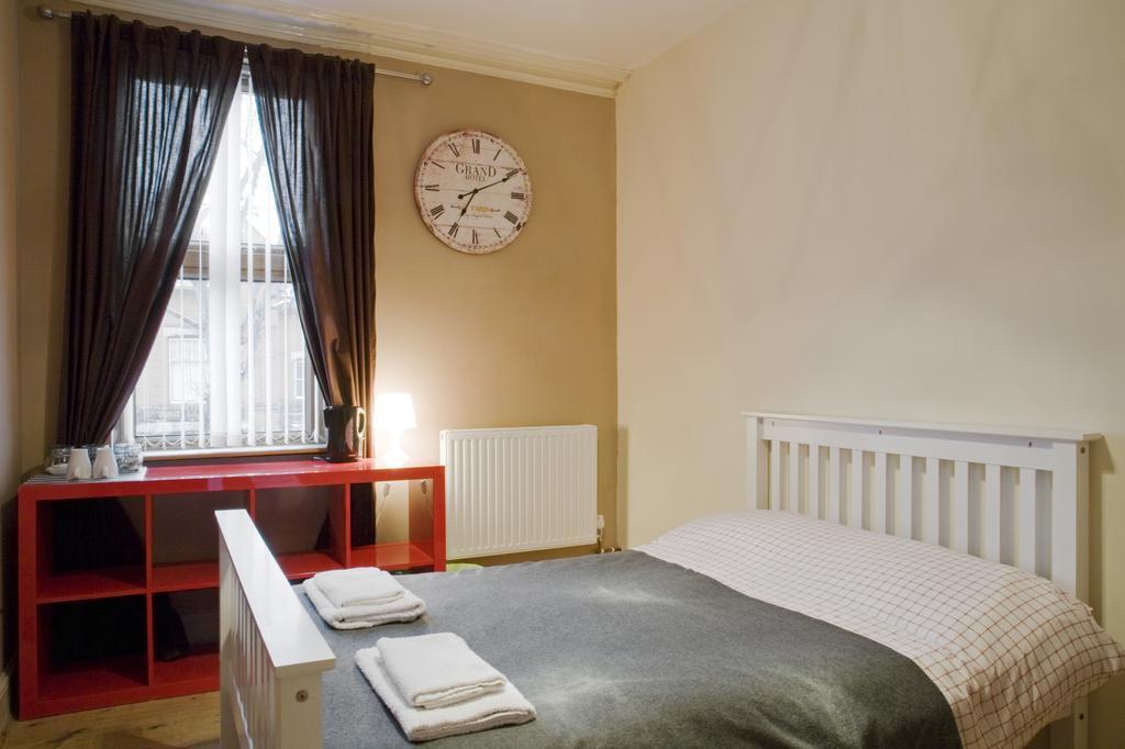 Oaklands Apartment Wolverhampton Exterior photo